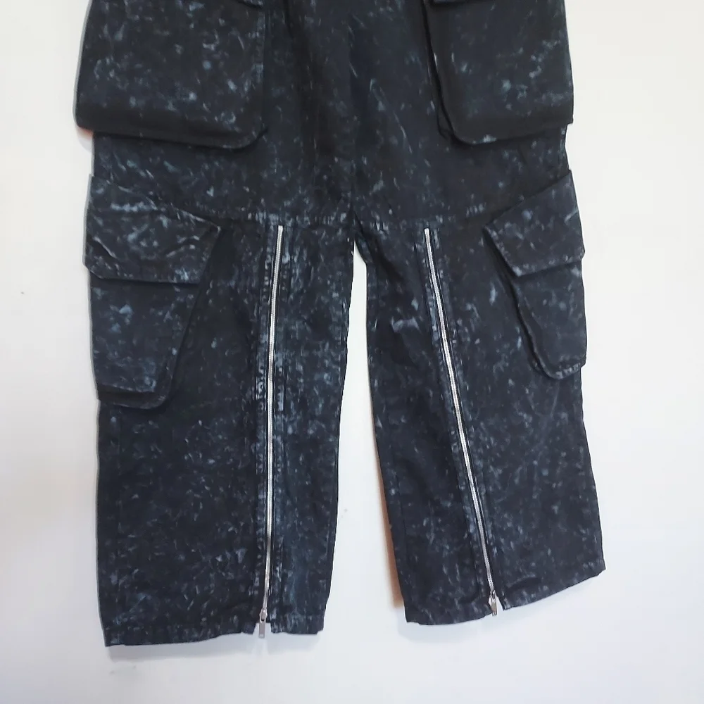 Zara Relaxed Mid Rise Cargo Utility jeans